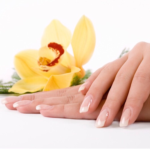 LUXURY NAILS & SPA - manicure